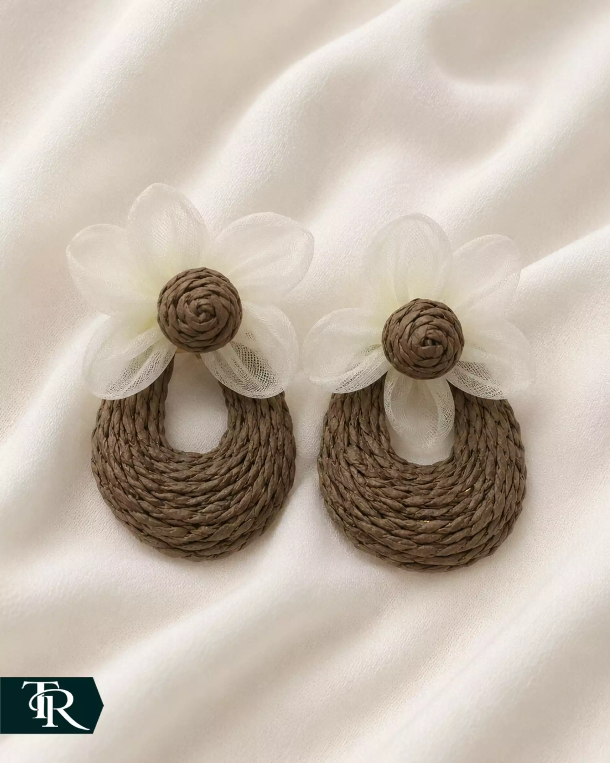 گوشواره میخی کنفی کد47
