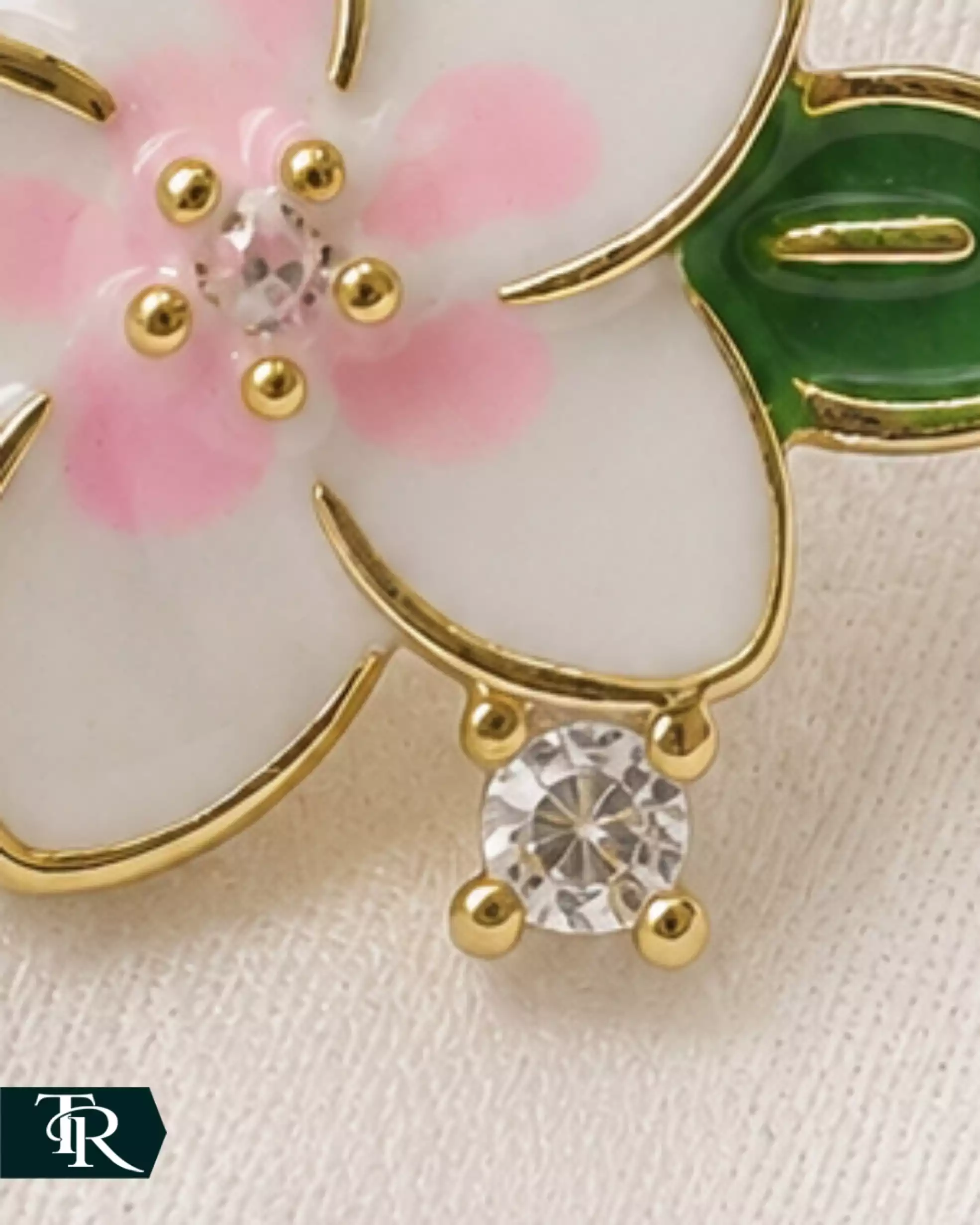 گوشواره میخی گل کد72