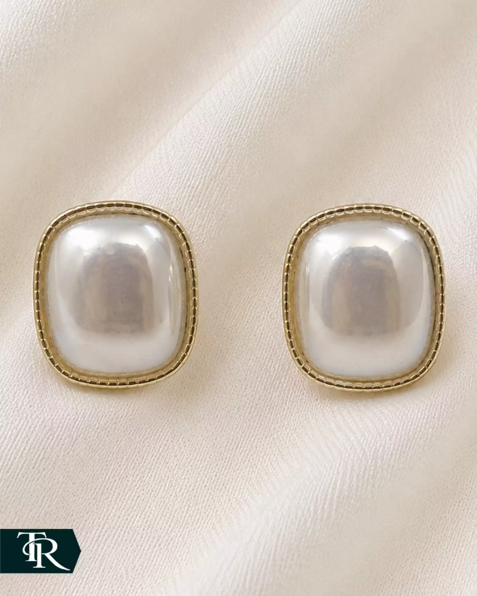 گوشواره میخی مروارید کد66