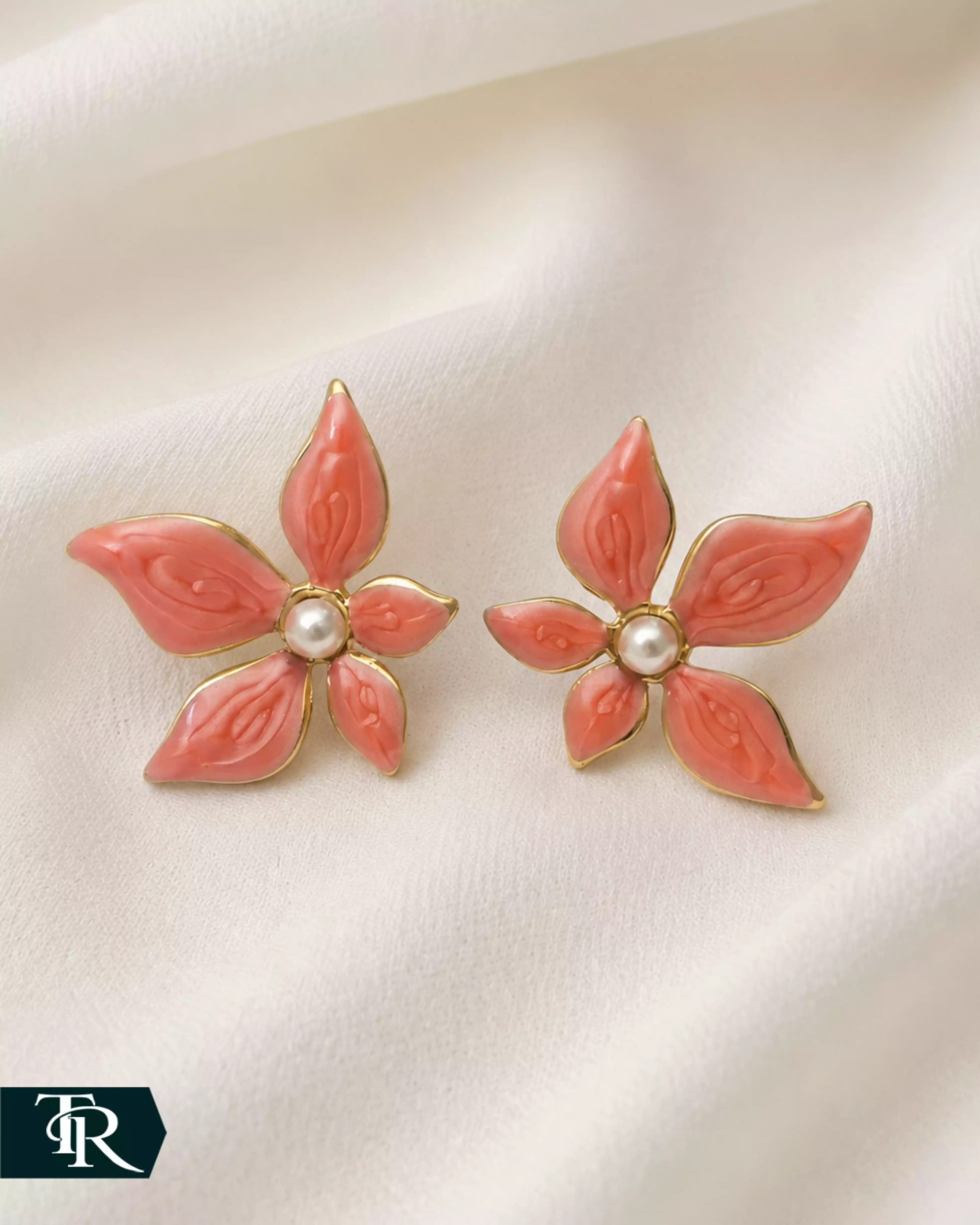 گوشواره میخی میناکاری کد65